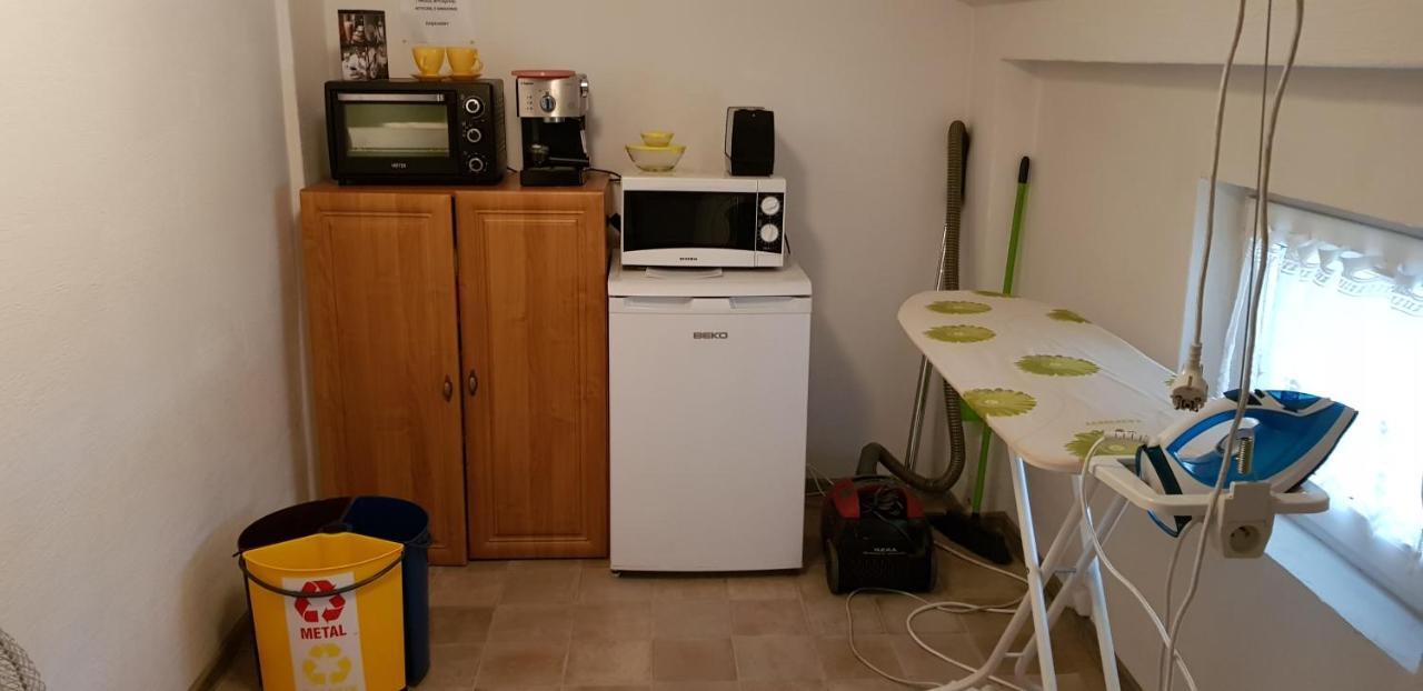 Domek Podrozniczy Łódź Buitenkant foto